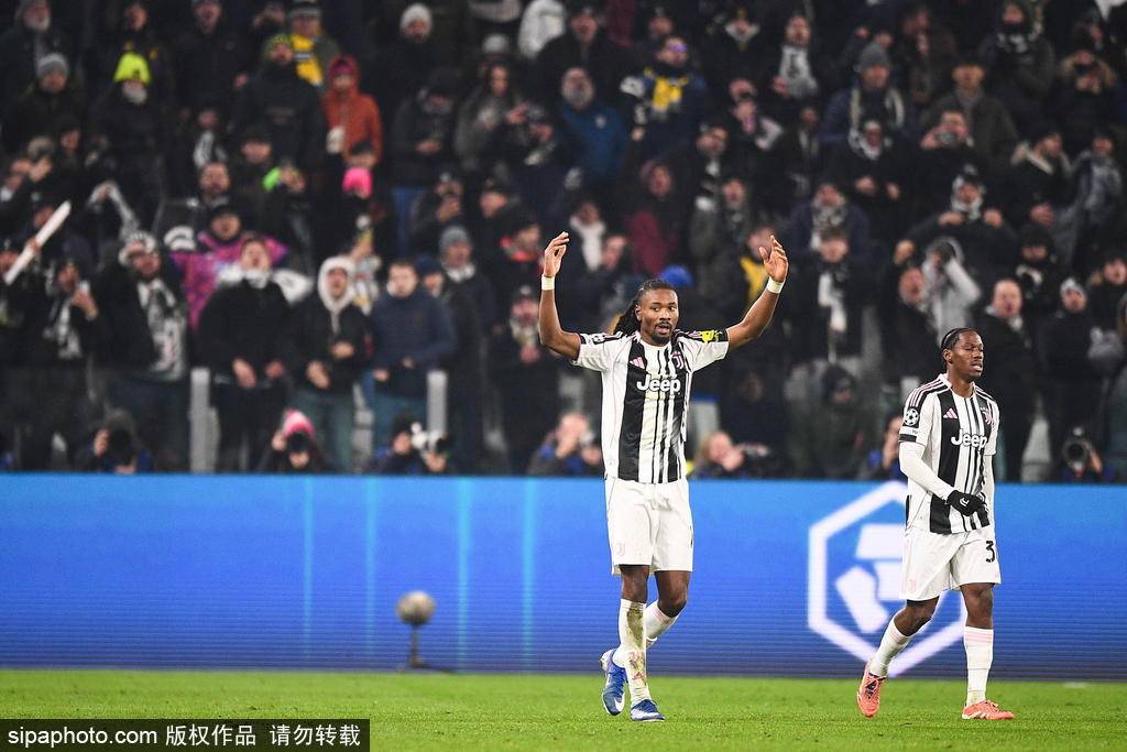 1进球平父亲纪录!小小图拉姆:我哥应该会发消息祝贺我